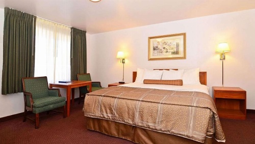 Magnuson Hotel Manitou Springs image 18