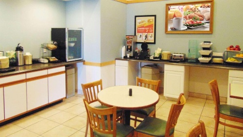 Magnuson Hotel Manitou Springs image 26