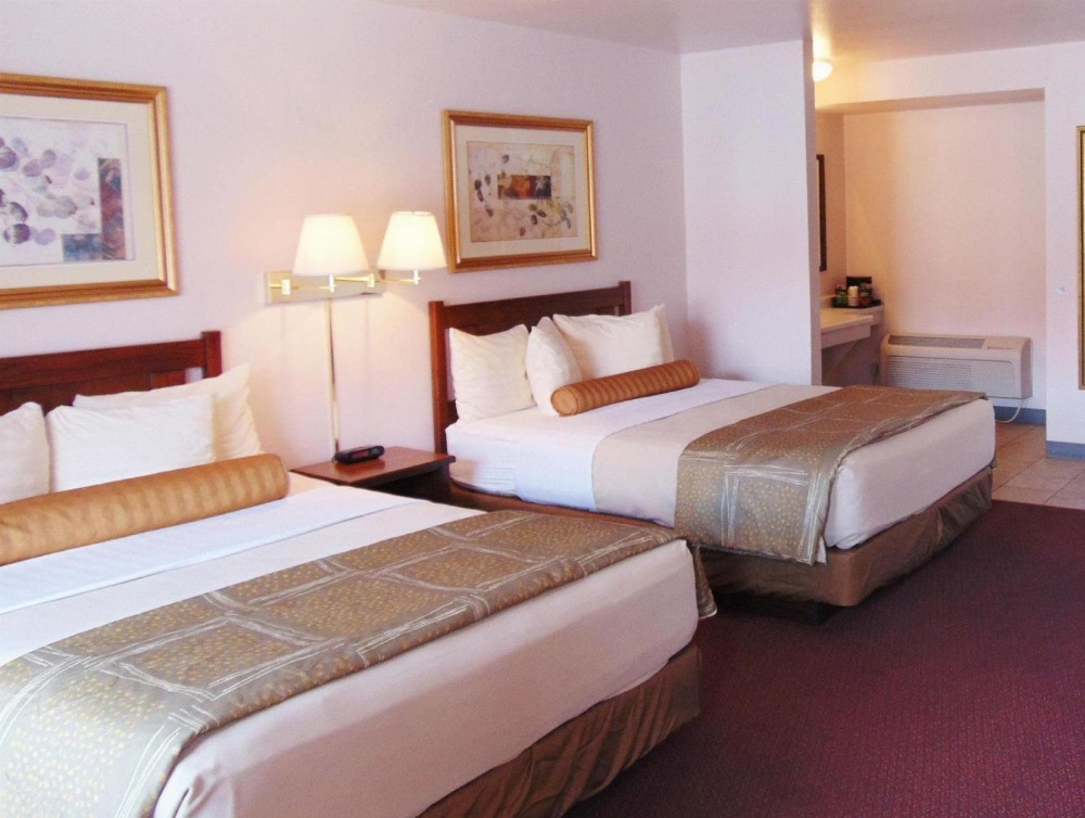 Magnuson Hotel Manitou Springs Main image