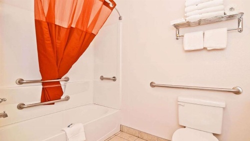 Magnuson Hotel Manitou Springs image 6